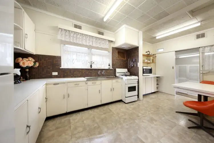 Fourth view of Homely house listing, 71 Beddoe Avenue, Bentleigh East VIC 3165
