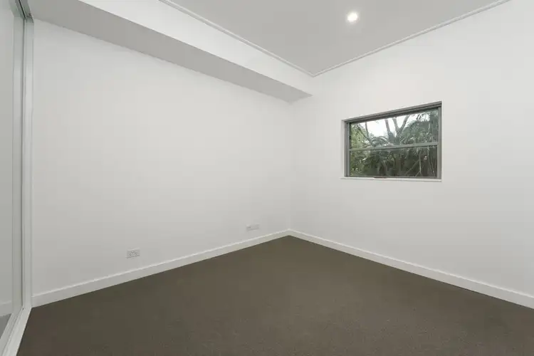 210/17 Finlayson Street