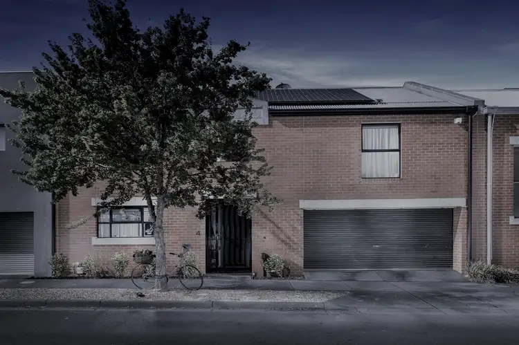 4 Kingfisher Lane, Maribyrnong VIC 3032