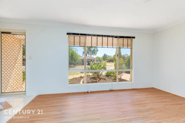 Sixth view of Homely house listing, 2 Rosebud Close, Huntingdale WA 6110