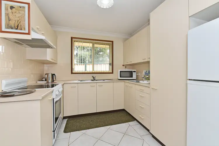Fourth view of Homely villa listing, 2/12 Thorne Street, Toronto NSW 2283