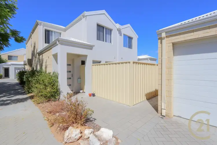 2/11 Eacott Street, Mandurah WA 6210