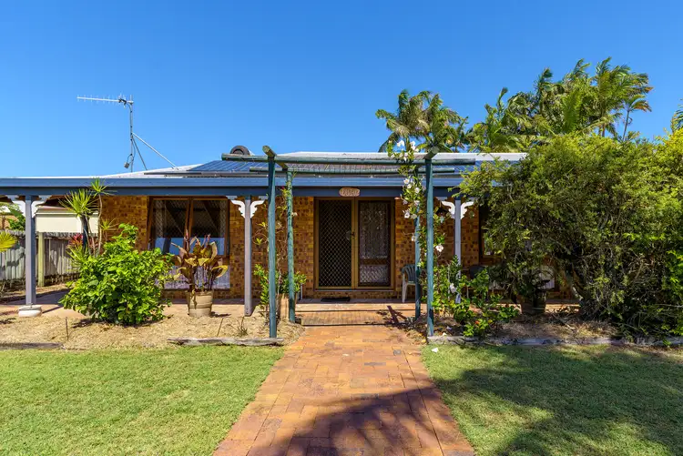 8 Sarawak Court, Tin Can Bay QLD 4580