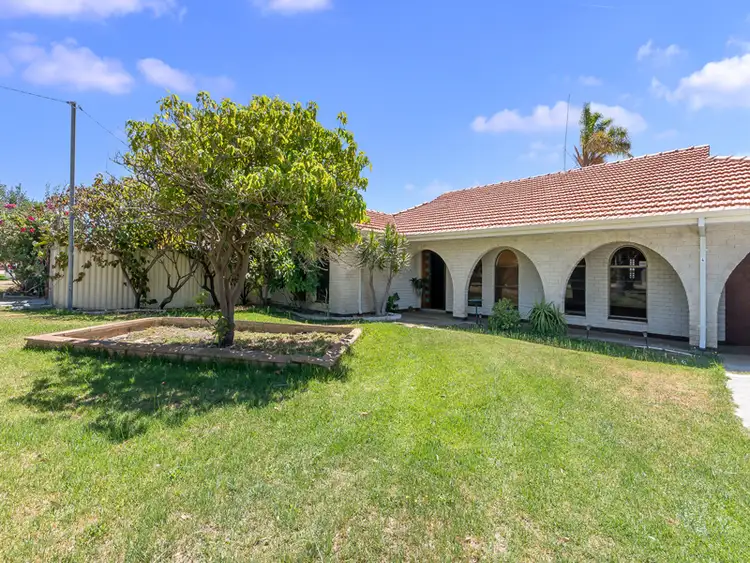 Second view of Homely house listing, 4 Seagate Street, Safety Bay WA 6169