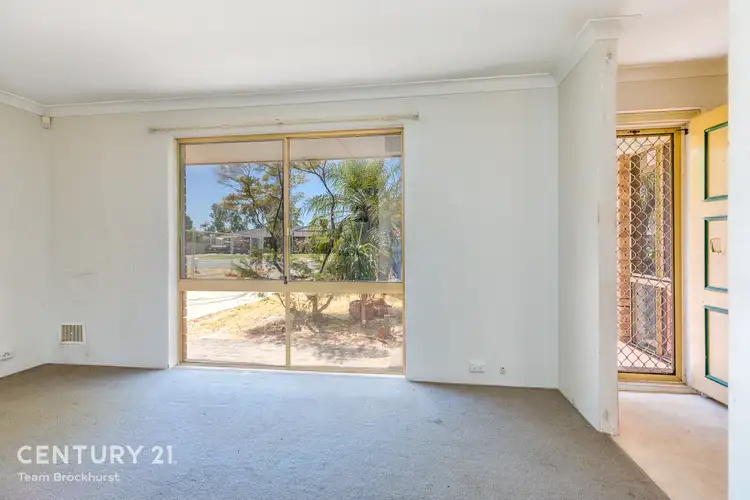 Seventh view of Homely house listing, 5 Crusader Drive, Thornlie WA 6108