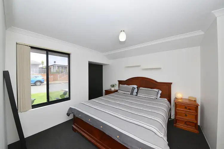 Fourth view of Homely house listing, 6 Astrolux Court, Banksia Grove WA 6031