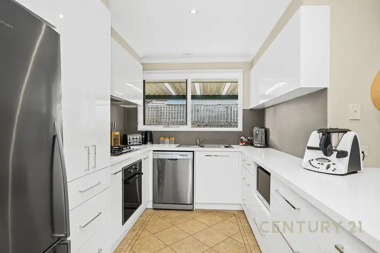 Second view of Homely house listing, 20 Primrose Hill Close, Endeavour Hills VIC 3802