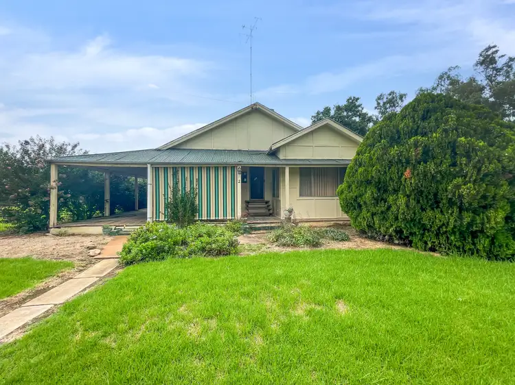 2 Chesher Street, Eugowra NSW 2806