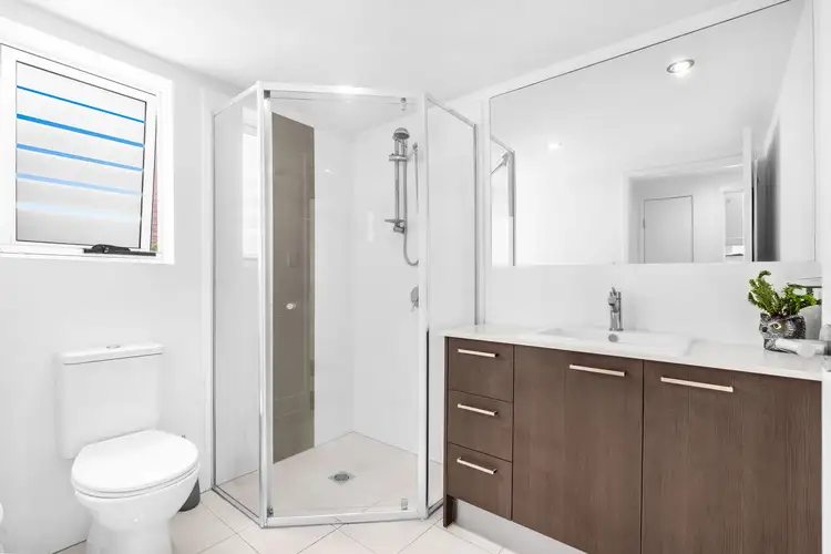 Fifth view of Homely apartment listing, 6/15 Fox Street, Wynnum QLD 4178