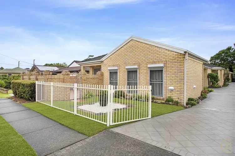 1/10 Waratah Avenue, Woy Woy NSW 2256