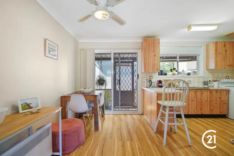 Fifth view of Homely villa listing, 3/11-13 Oaks Avenue, Long Jetty NSW 2261