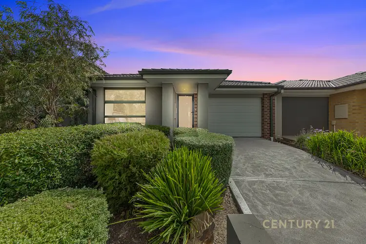 54 Belmont Crescent, Pakenham VIC 3810