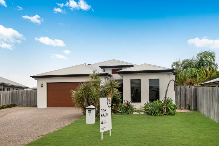 5 Batiki Circuit, Burdell QLD 4818