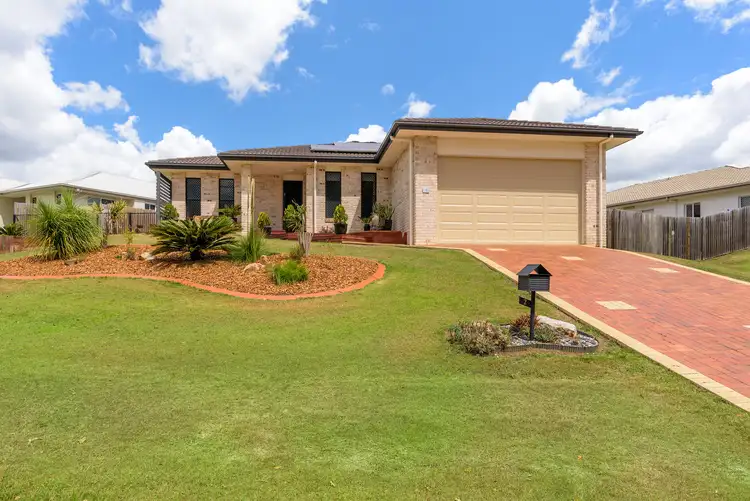 2 Chairmans Close, Jones Hill QLD 4570