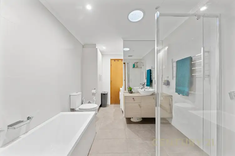 Fifth view of Homely house listing, 4 Dalmor Court, Pakenham VIC 3810