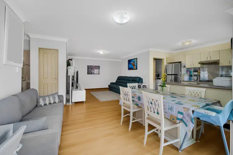 12/48 Cairds Avenue