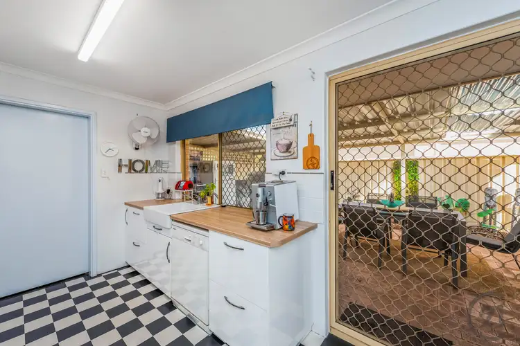 1/11 Erica Street, Coodanup WA 6210