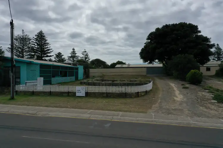 21 Middle Terrace, Penneshaw SA 5222
