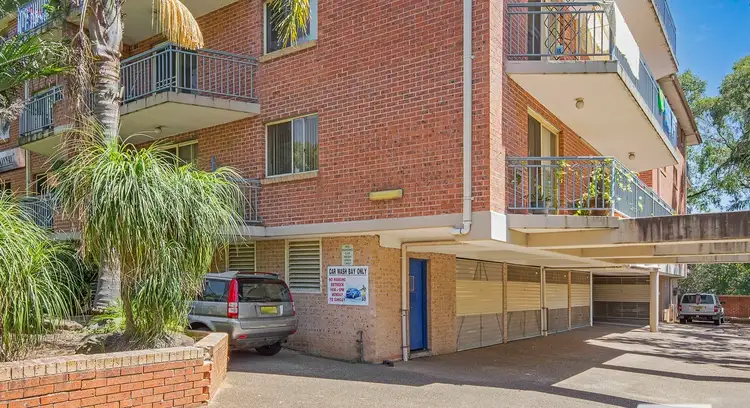 1/5-9 Marlene Crescent, Greenacre NSW 2190