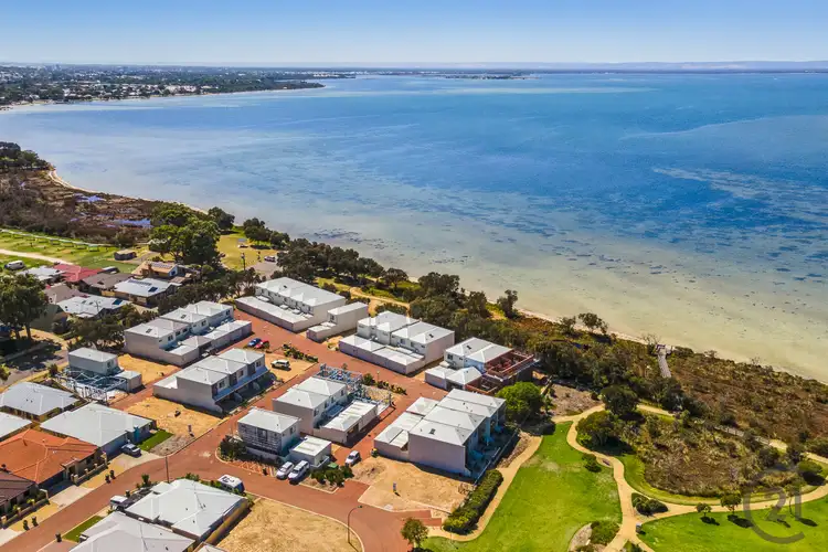 Second view of Homely house listing, 37/15 Kardan Loop, Falcon WA 6210