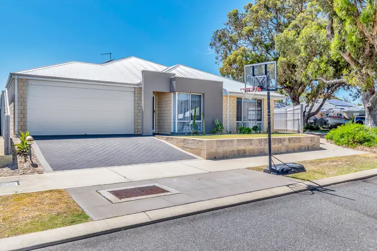 55 Torwood Edge, Halls Head WA 6210