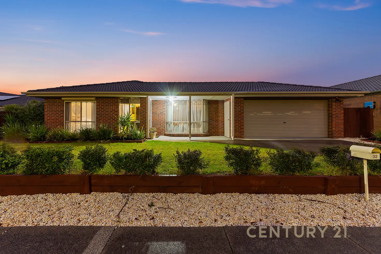 Main view of Homely house listing, 32 Grevillea Place, Pakenham VIC 3810