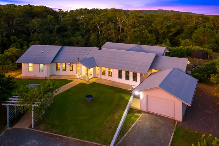 15 Hilary Crescent, Woombye QLD 4559