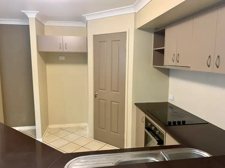 Sixth view of Homely house listing, 4 Blackwattle Circuit, Arundel QLD 4214