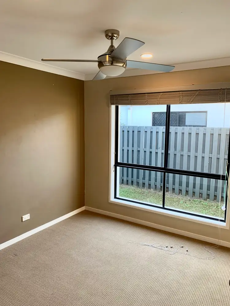 Seventh view of Homely house listing, 4 Blackwattle Circuit, Arundel QLD 4214