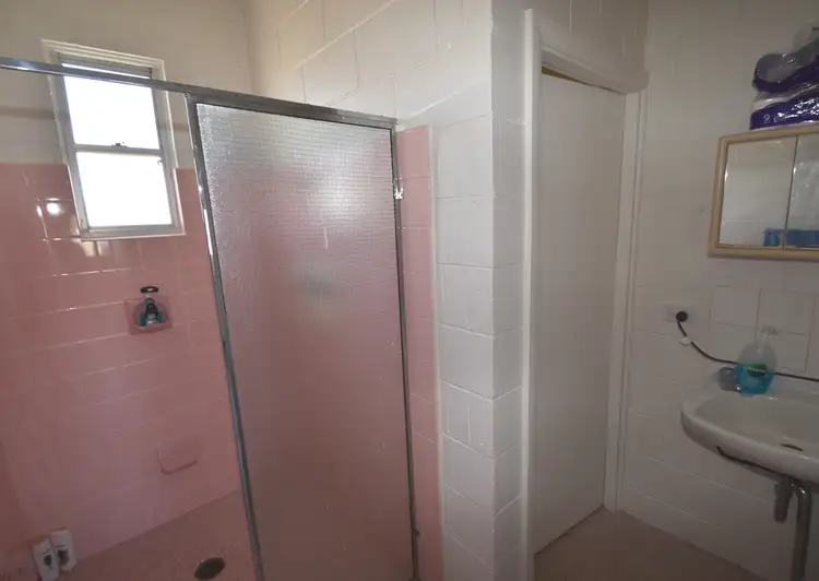 Fifth view of Homely block of units listing, 463-465 Beryl Street, Broken Hill NSW 2880