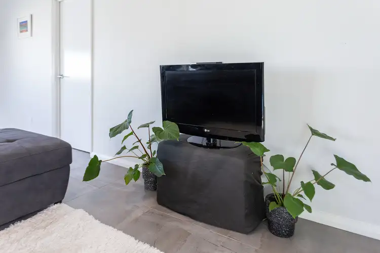 Seventh view of Homely apartment listing, 6/57 McGlinn Way, Cloverdale WA 6105
