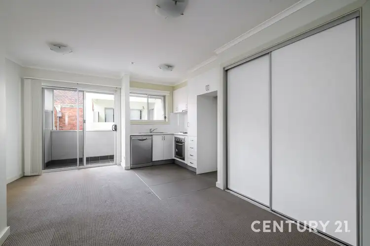 Second view of Homely studio listing, 4/41 Railway Avenue, Oakleigh VIC 3166