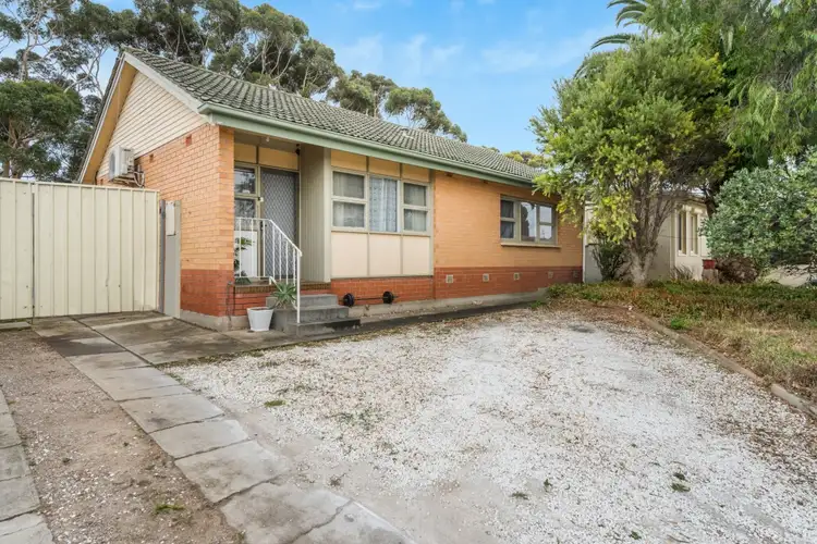 11 Moorong Road, O'sullivan Beach SA 5166