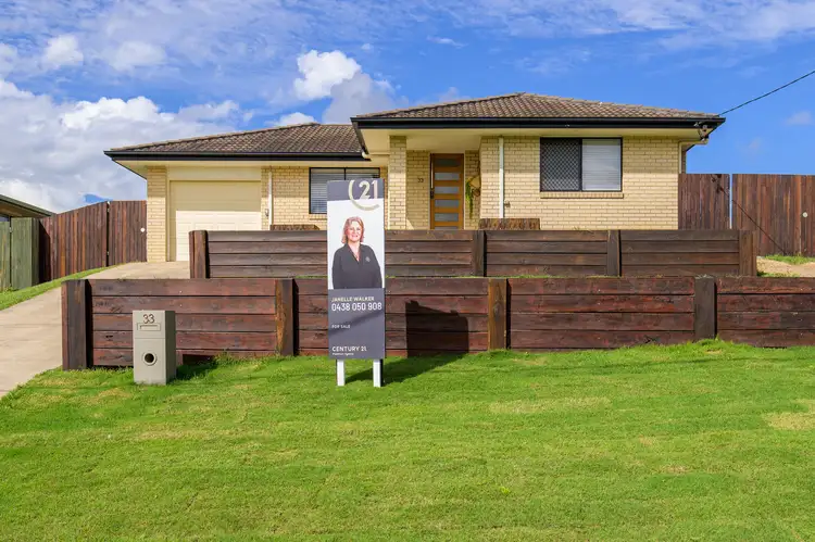 33 Lily Street, Southside QLD 4570