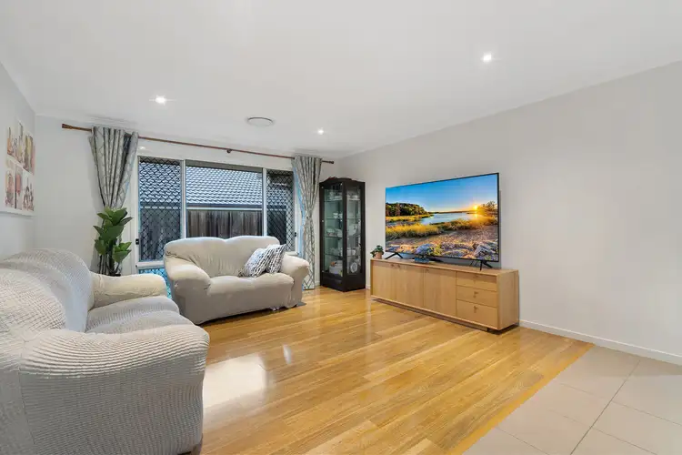 Second view of Homely house listing, 92 Tweeddale Circuit, Drewvale QLD 4116