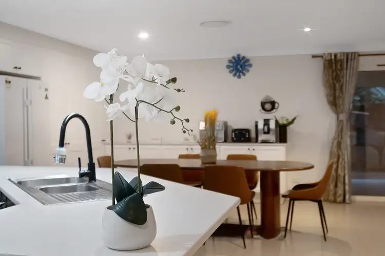 Fifth view of Homely house listing, 92 Tweeddale Circuit, Drewvale QLD 4116