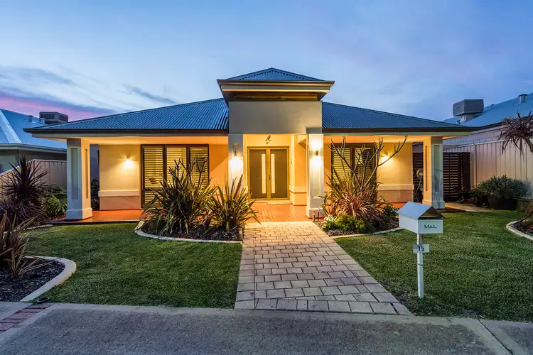 15 Karri Karri Pass, Lakelands WA 6180