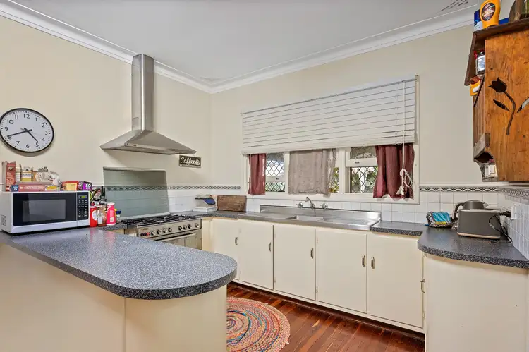 Sixth view of Homely house listing, 7 Gibson Street, South Bunbury WA 6230