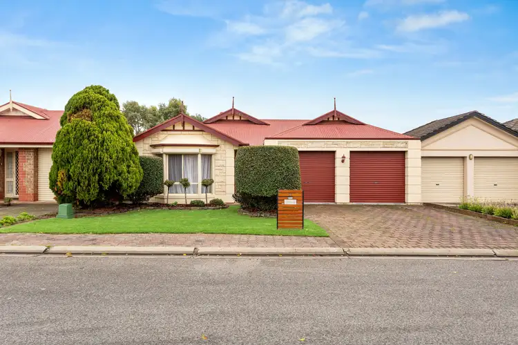 6 Dorrien Avenue, Woodcroft SA 5162