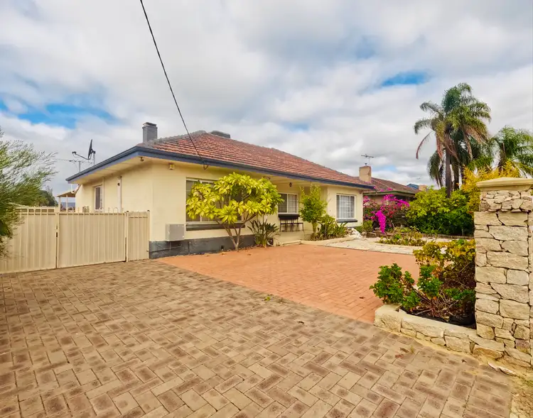 15 Morley Street, Maddington WA 6109