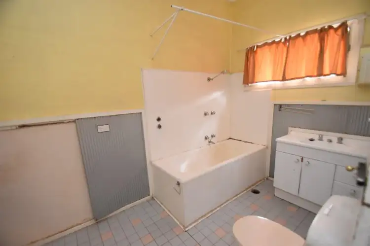 Seventh view of Homely house listing, 300 Piper Street, Broken Hill NSW 2880