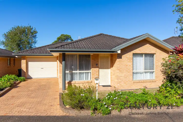2/4 Cowmeadow Road, Mount Hutton NSW 2290