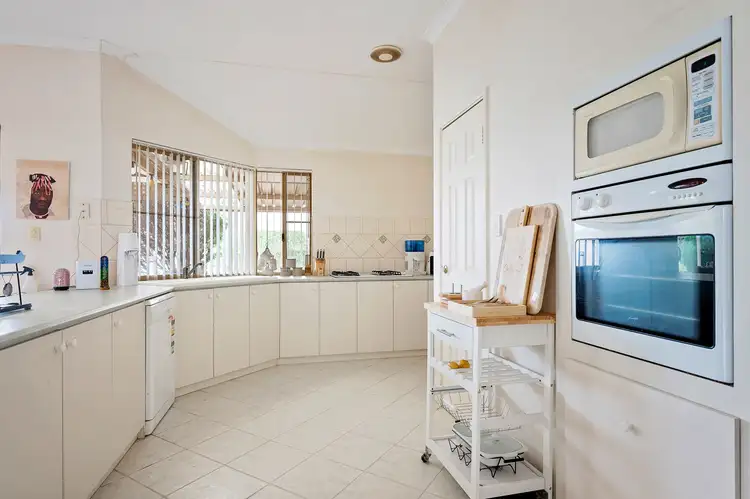 Seventh view of Homely house listing, 11 Sindhi Close, Eaton WA 6232