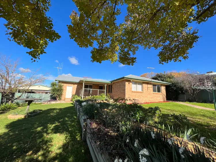 14 Vaucluse Place, Parkes NSW 2870