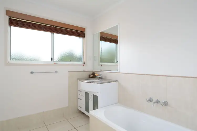 Fifth view of Homely house listing, 3 Serena Court, Monkland QLD 4570