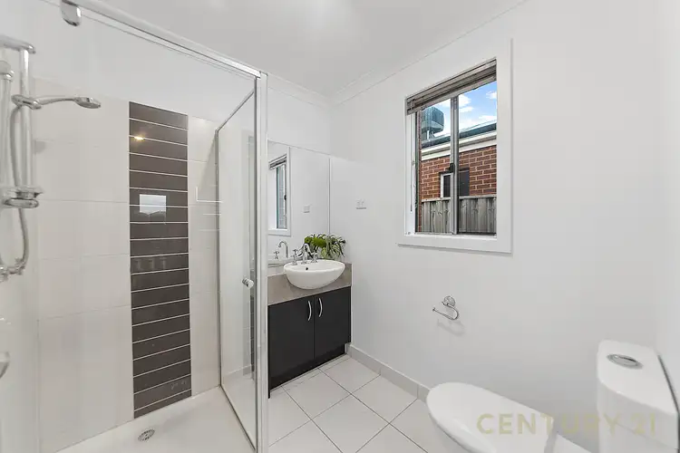 Fifth view of Homely house listing, 136 Webster Way, Pakenham VIC 3810