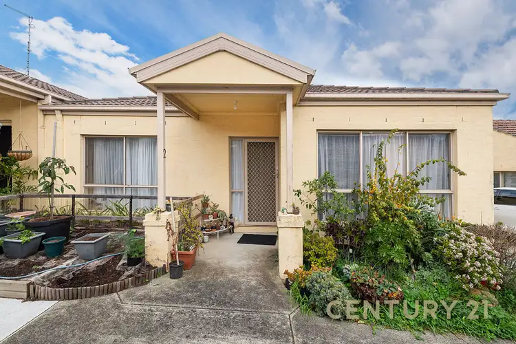 2/33 Benga Avenue, Dandenong VIC 3175