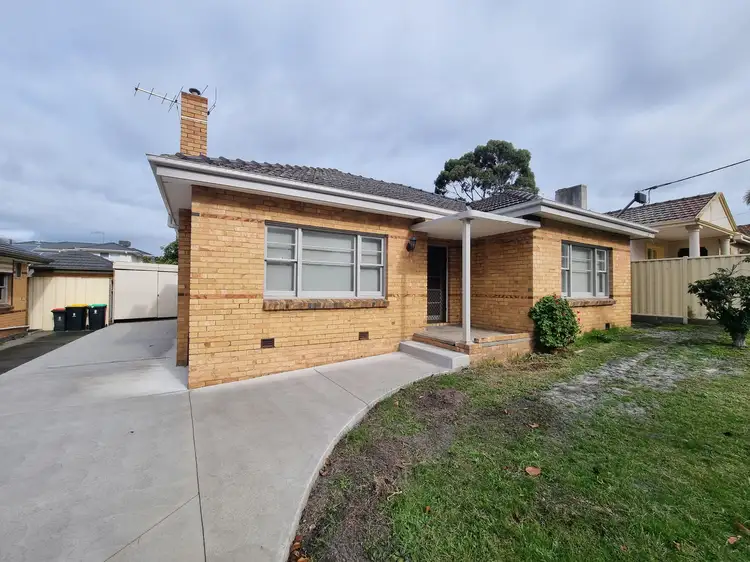 1270 Centre Road