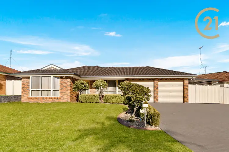 8 Withnell Crescent, St Helens Park NSW 2560