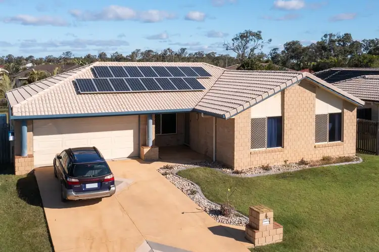 4 Pharlap Court, Point Vernon QLD 4655